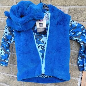 NWT Blue Camouflage Shirt with Faux Fur Vest